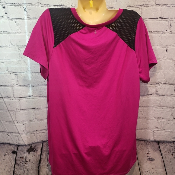 Torrid Magenta Active Tee - Picture 2 of 7